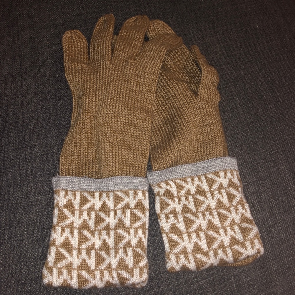 Michael Kors Gloves